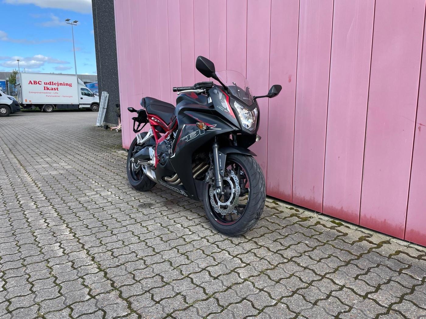 Honda CBR 650 F 2016 - Billede 4