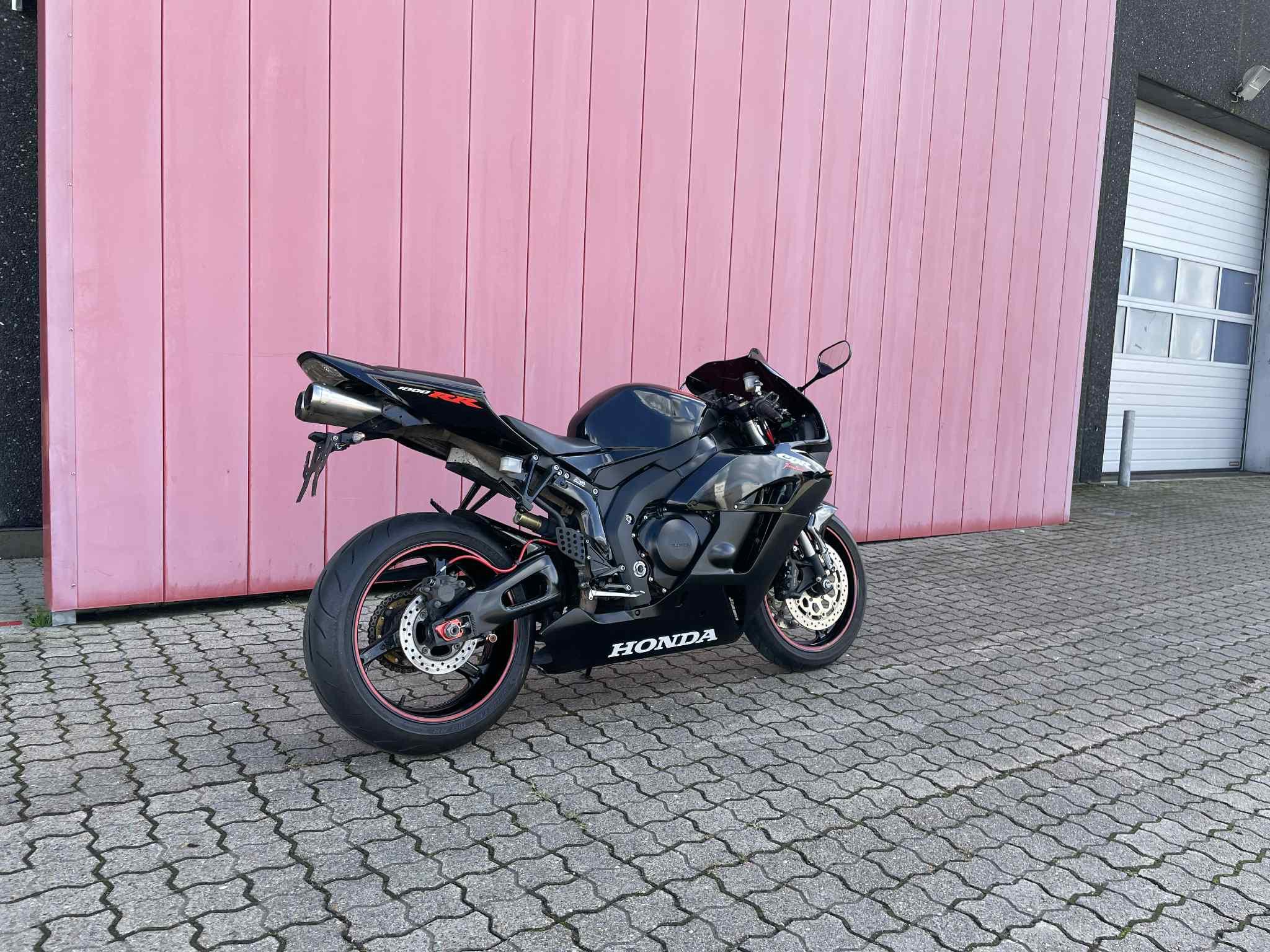 Honda CBR 1000 RR Fireblade 2005 - Billede 4