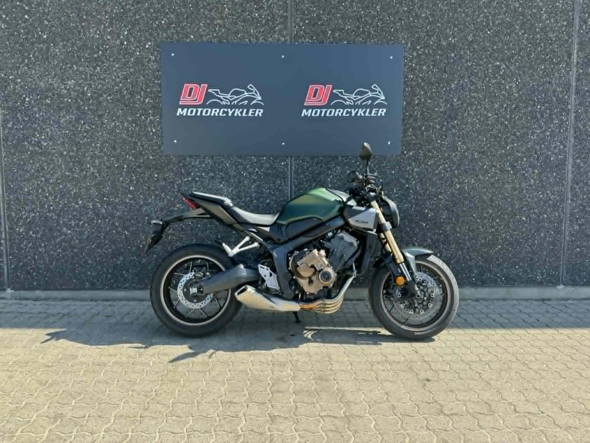 Honda CB 650 R E-Clutch 2024