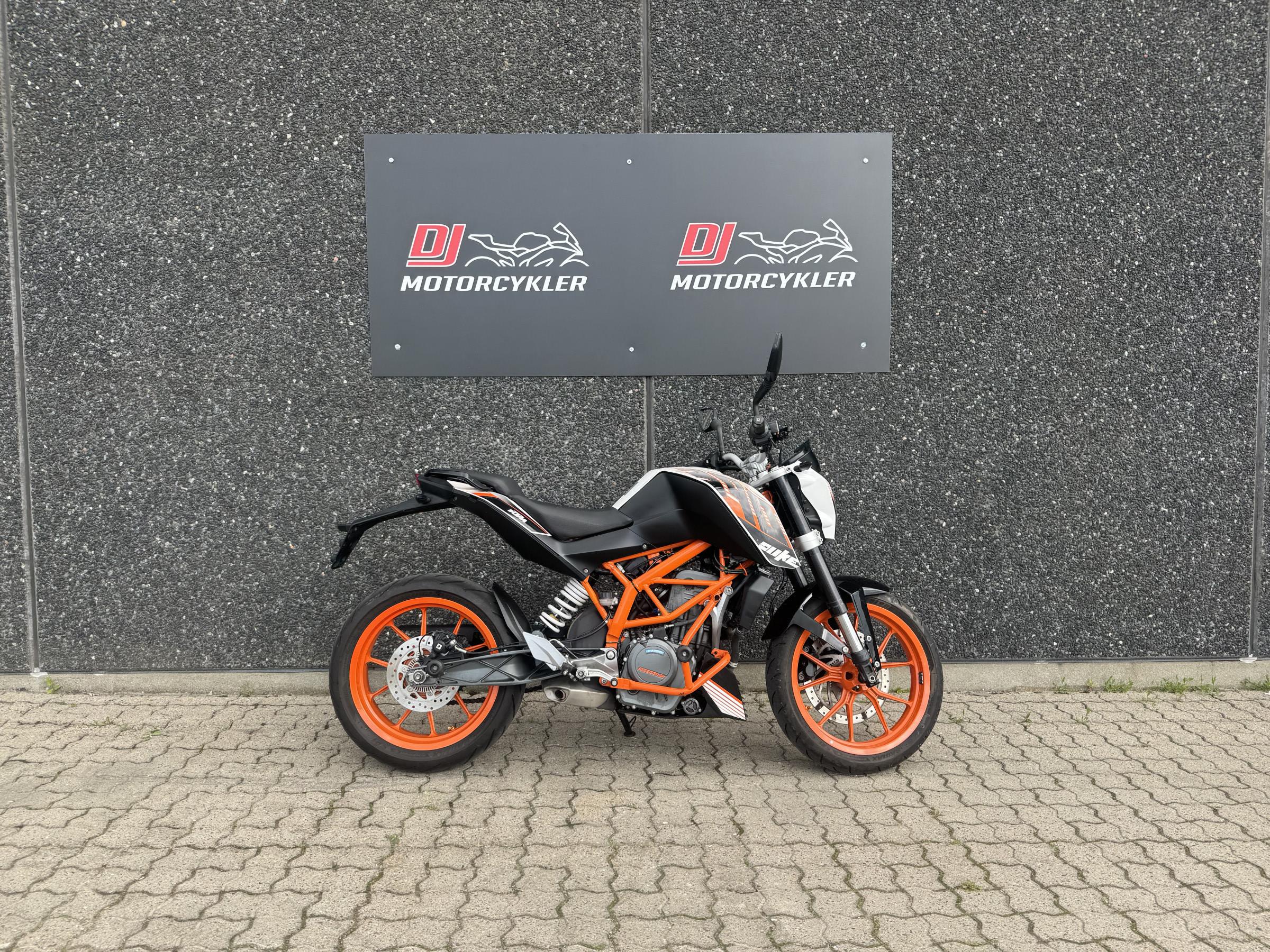 KTM 390 Duke 2016