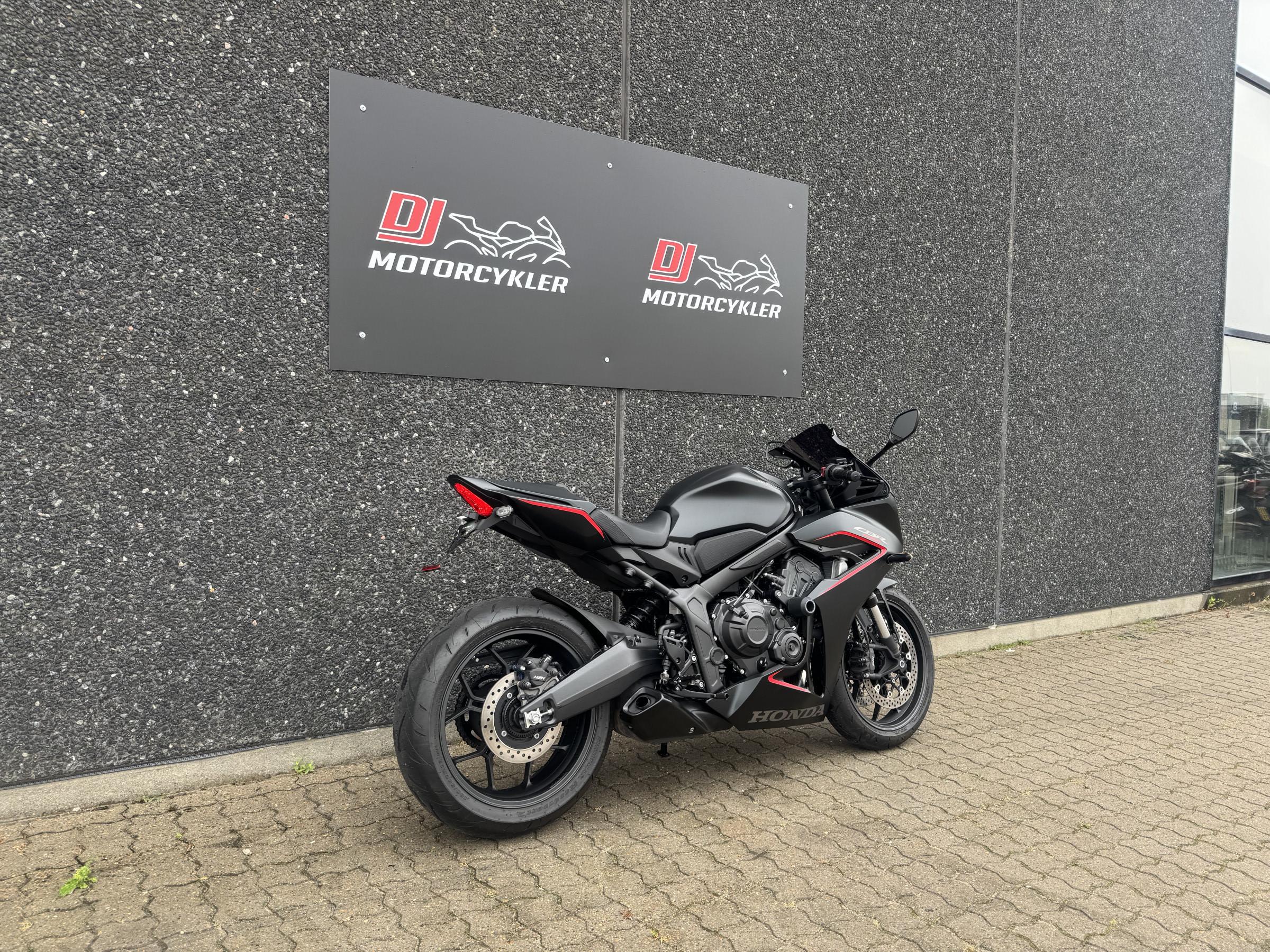 Honda CBR 650 R 2025 - Billede 4